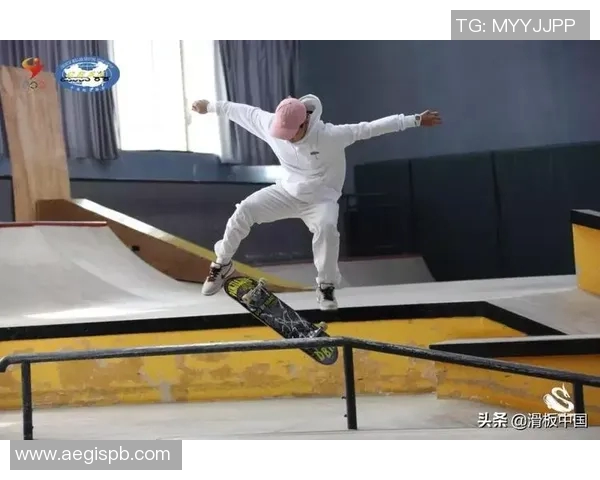 重庆滑板队的防守策略与战术分析探讨滑板运动的团队协作与应对技巧