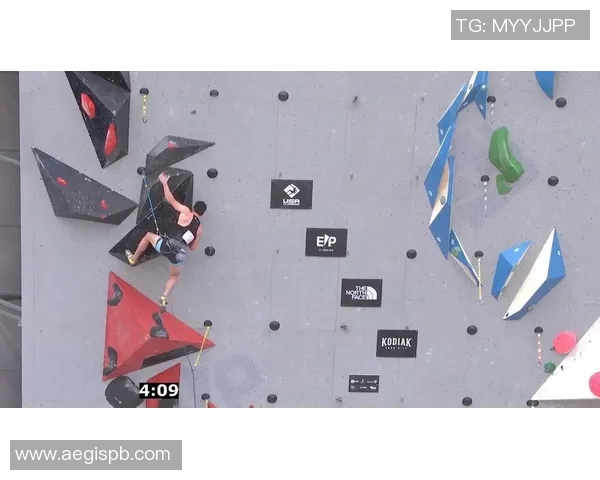 广州滑板队勇闯世界攀岩锦标赛展现逆袭精神与团队力量